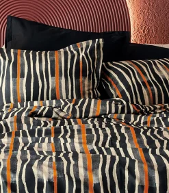 Outlet 2 persoons beddengoed 240x220 cm+2 kussenslopen 63x63 cm katoensatijn Dekbedovertrekken