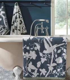 Online Badlaken Oriental Garden Dusky Seaspray Handdoeken