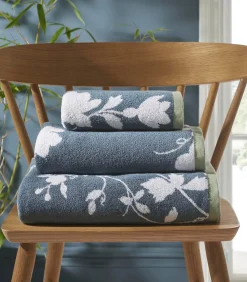 Online Badlaken Oriental Garden Dusky Seaspray Handdoeken