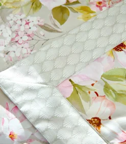 Best Bedsprei | Voyageuse Bedspreien