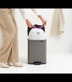 Hot Bo Pedaalemmer, 12 liter, stil sluitend, kunststof binnenemmer - Platinum Manden En Bakken