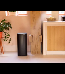 Bo Touch Bin, 30 liter - Matt Black Manden En Bakken
