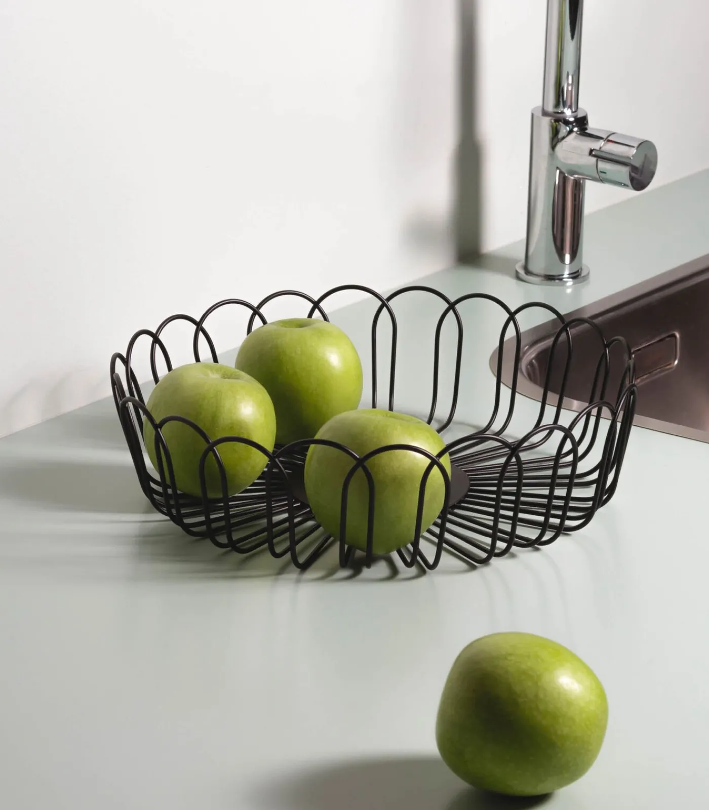 Hot Draadmand 26,5xH7,5cm zwart Flores Keukenaccessoires