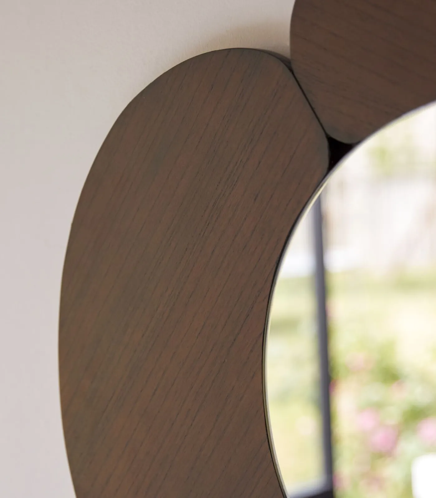 Outlet Eda - Ovale spiegel in donker mindihout 115 x 75 cm Spiegels