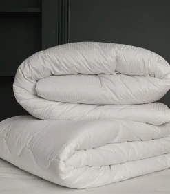 Clearance Eden - Synthetisch matig warm dekbed Made in France Dekbedden