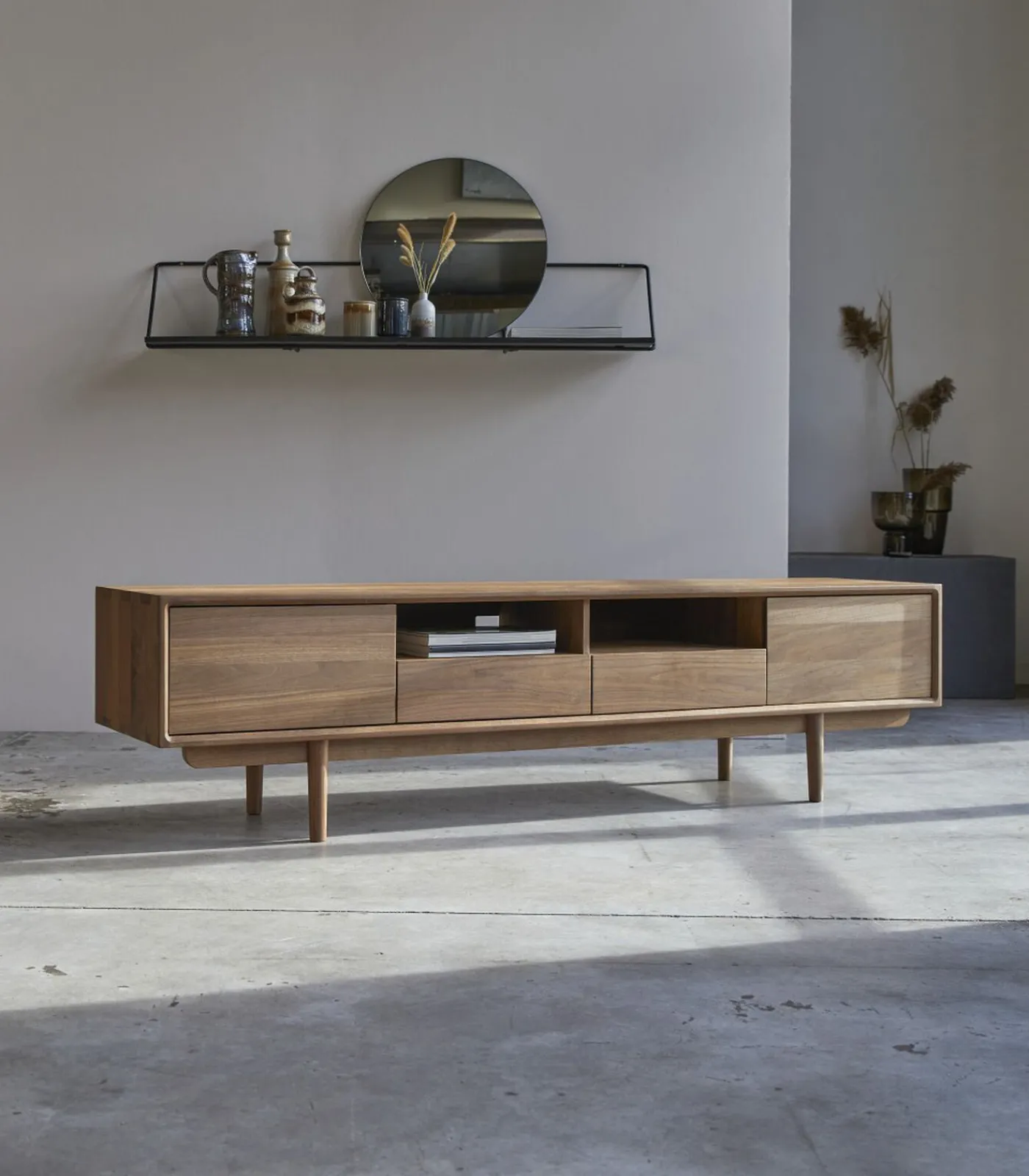 Hot Ellie - Tv-meubel van massief notenhout 180 cm Meubels