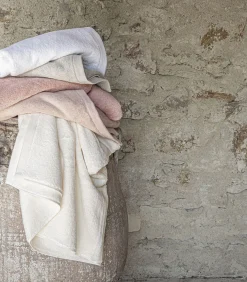 Discount Essentiel - Effen gastendoekje van biologisch gekamd katoen Handdoeken