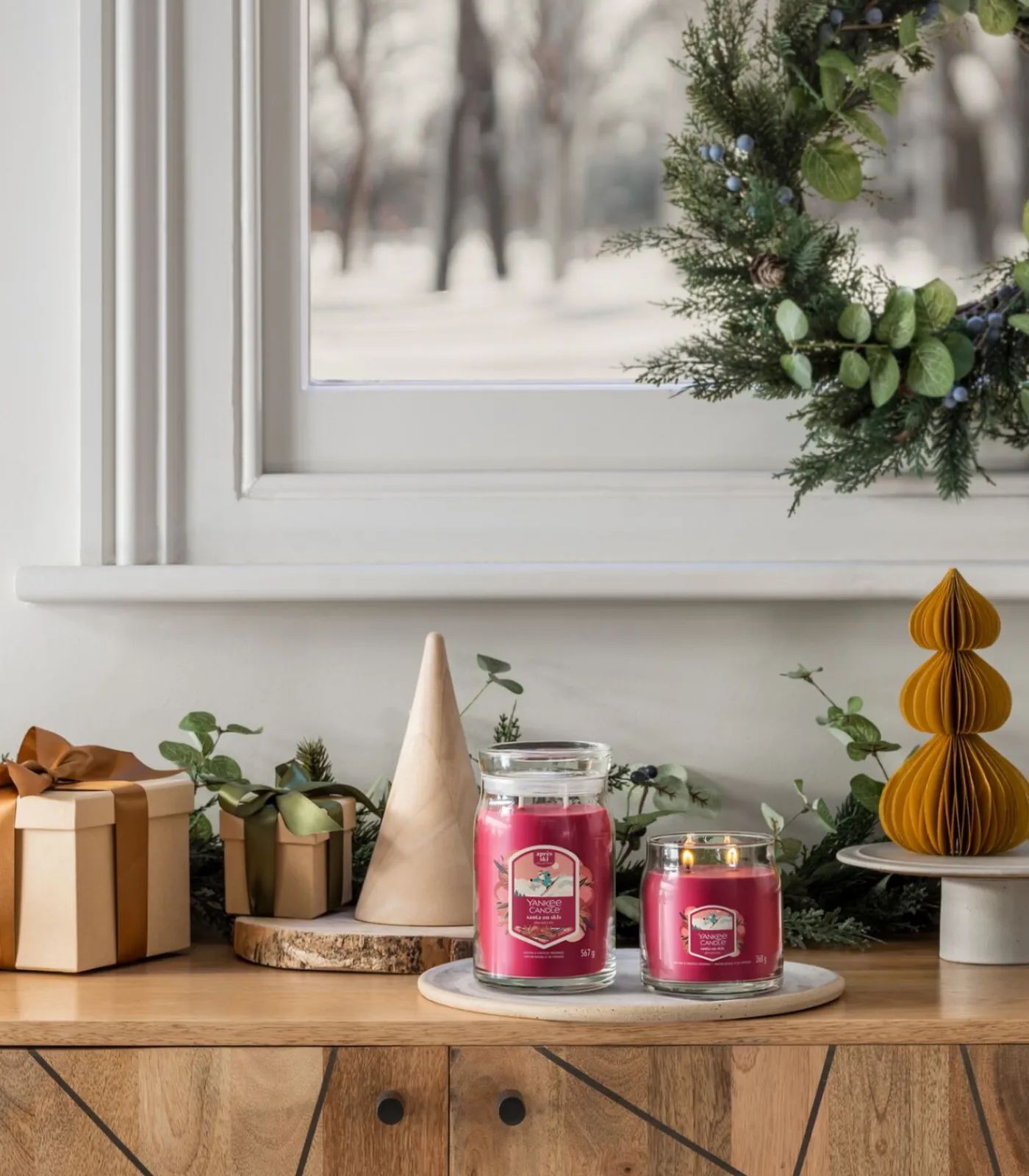 Hot Geurkaars Santa on Skis Signature Large Jar Kaarsen & Kaarshouders