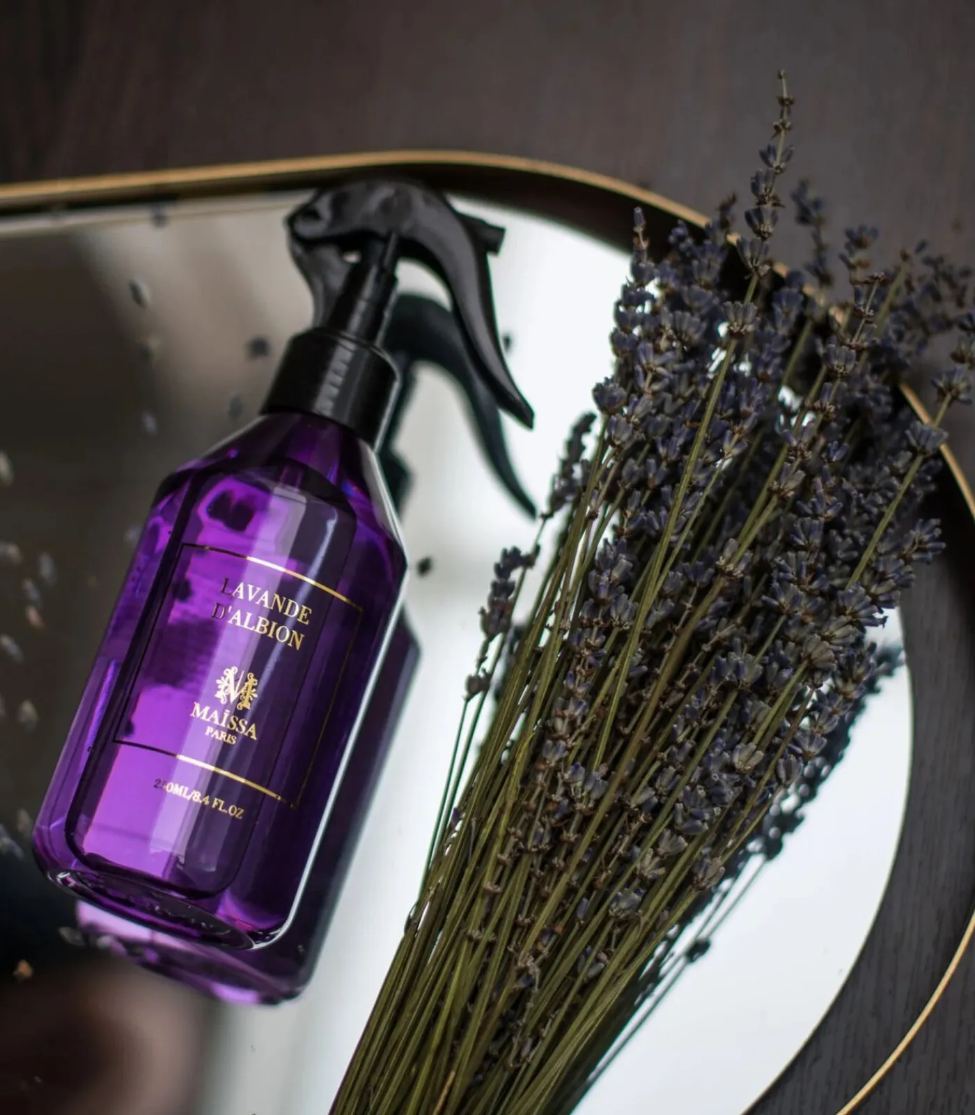 New Huis- & Linnengeuren – Albion Lavendel Kaarsen & Kaarshouders