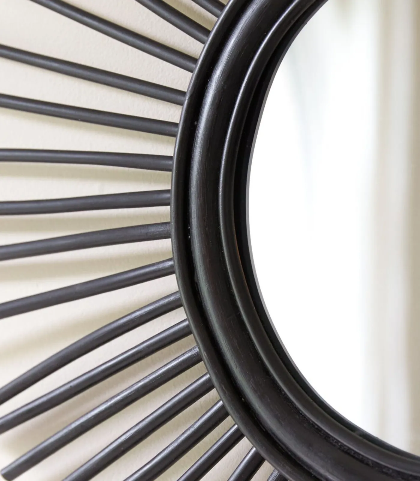 Discount Isidore - Zwarte rotan spiegel 80 cm Spiegels