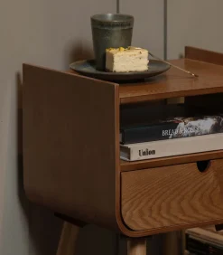 Hot Nils Nachtkastje/Bijzettafel - Hout - Naturel - 54x36x30 Bedden