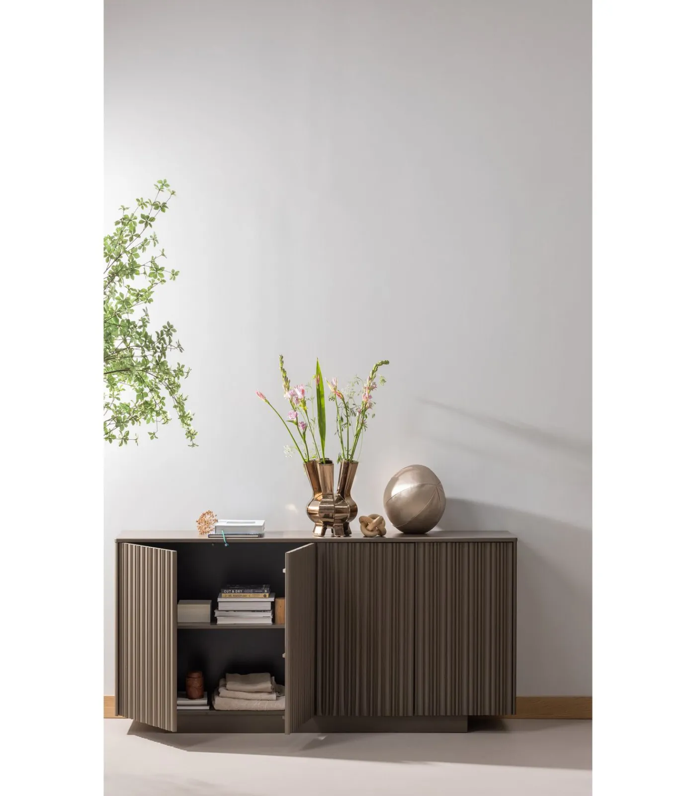 Nova Dressoir 200 cm - Grenen - Truffel Bruin - 85x200x40 Meubels