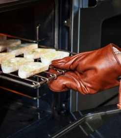 Discount Ovenwant - (Volnerf) Leder - Classic Bruin - Geschikt voor Barbecue - Incl. Geschenkdoos Keuken- & Tafellinnen