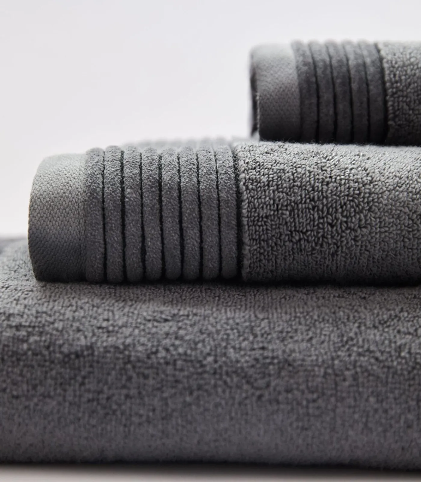 Outlet Premium Handdoek SOOTHING SHADOWS. Biologisch Katoen Handdoeken