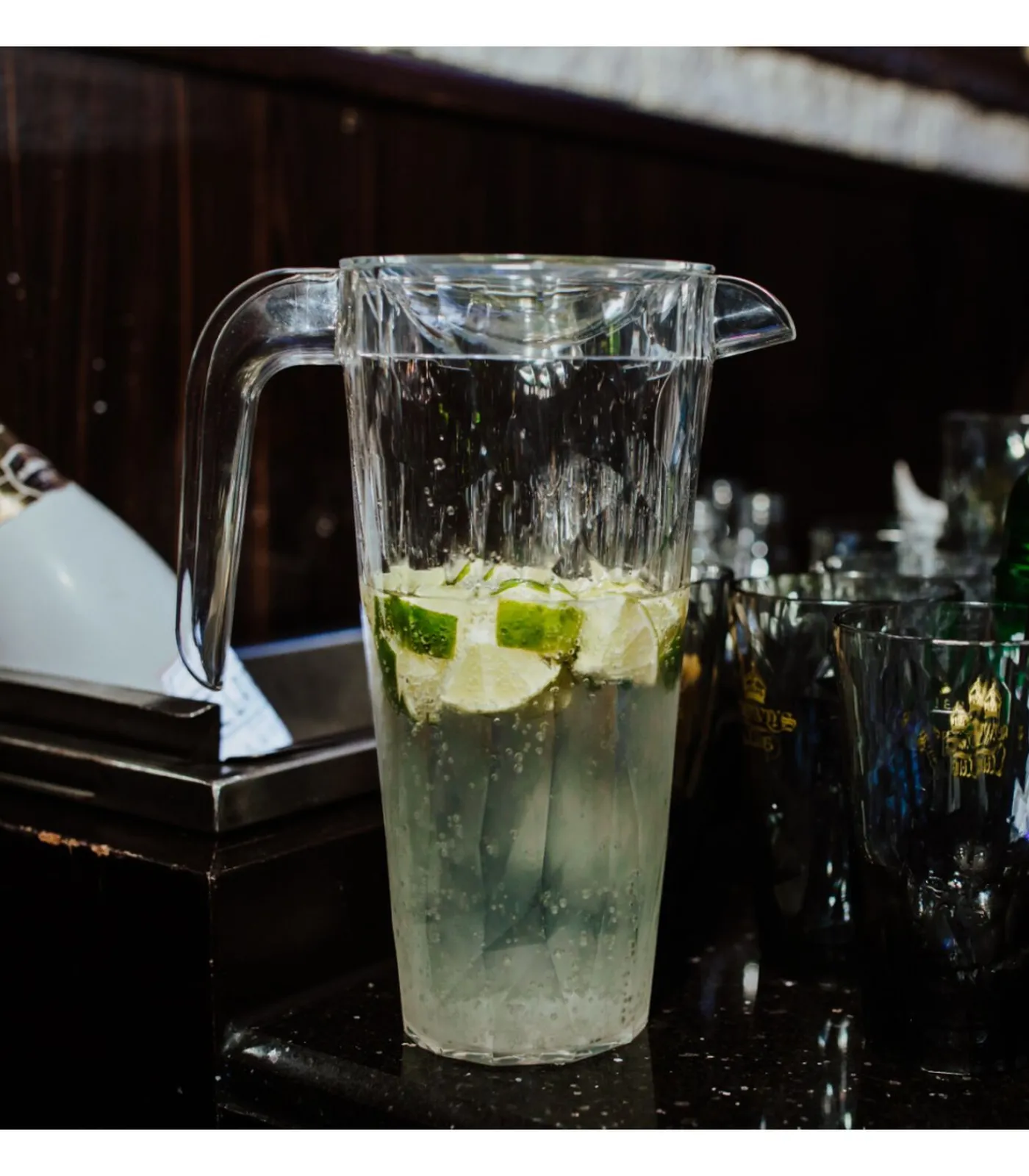 Online Schenkkan / Karaf - Onbreekbaar Superglas - Transparant Kunststof 1.5 liter Glazen & Karaffen