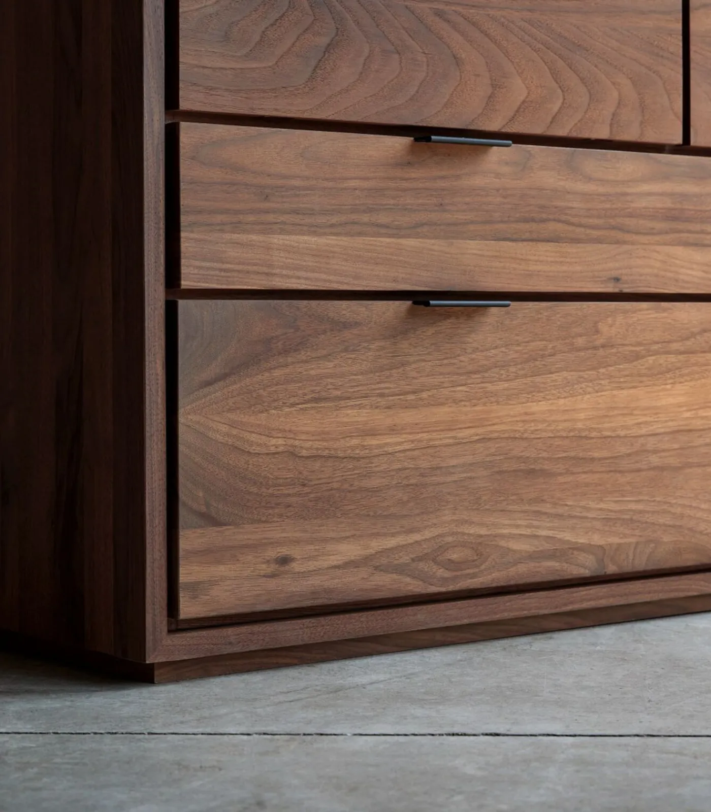 New Senson - Massief notenhouten ladekast Meubels