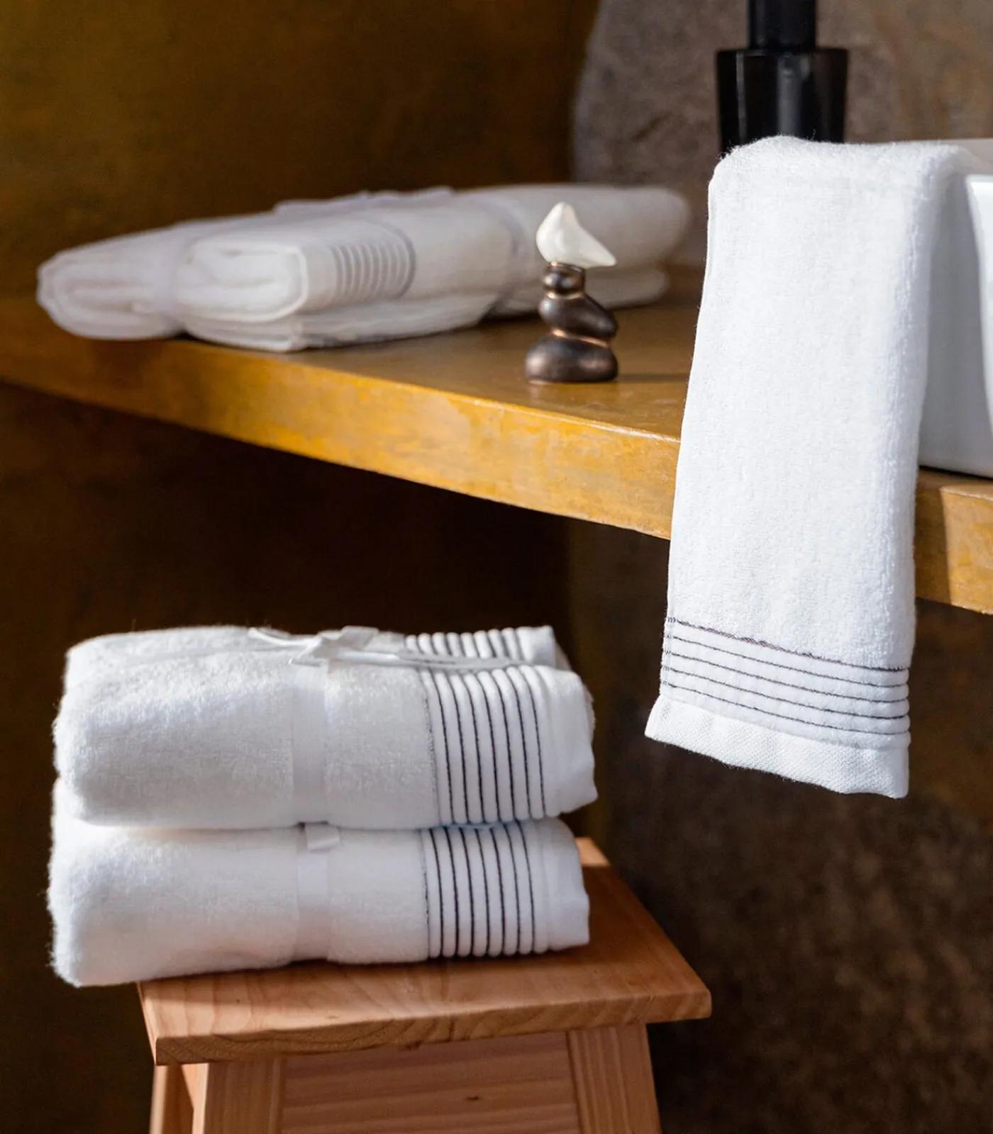 Outlet Set van 2 Premium Handdoeken PURE ELEGANCE. Biologisch katoen Handdoeken