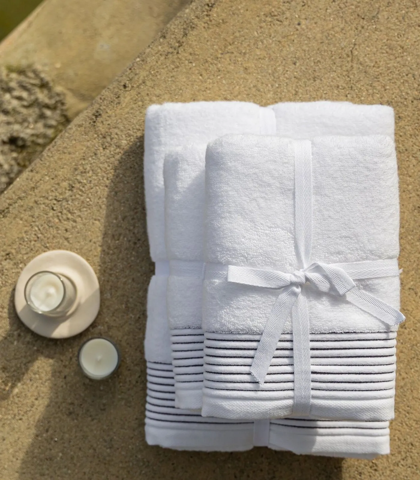 Outlet Set van 2 Premium Handdoeken PURE ELEGANCE. Biologisch katoen Handdoeken