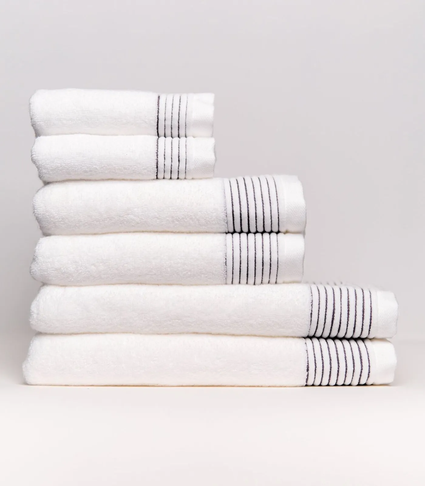 Set van 6 Premium Handdoeken PURE ELEGANCE (2-30x50cm, 2-50x100cm, 2-70x140cm) Badset