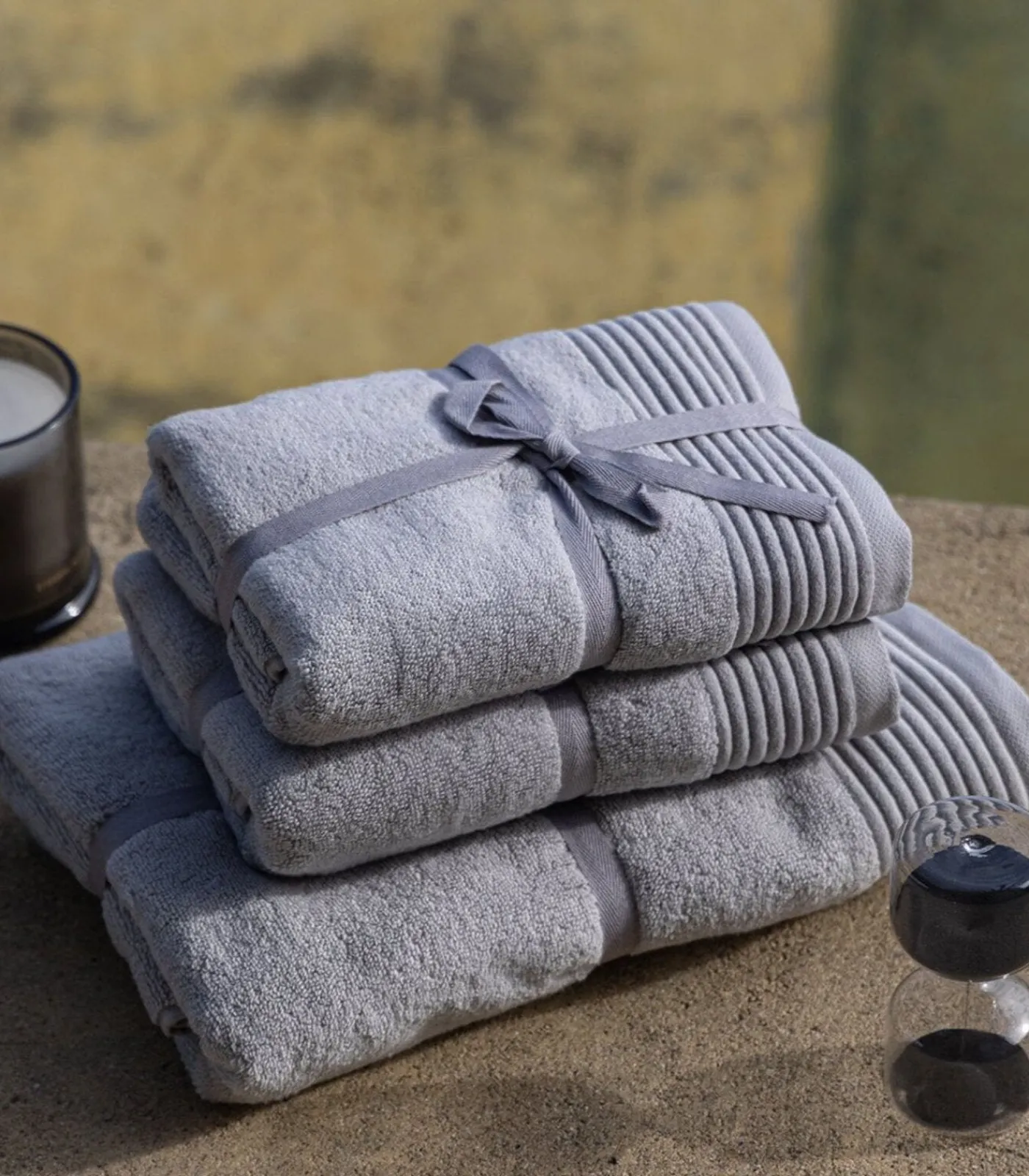 New Set van 2 Premium Handdoeken SILVER MIST. Biologisch Katoen Handdoeken