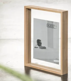 New SQUARE FLOATING Box 32 x 32 licht hout Fotolijsten