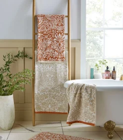 Sale Strawberry Thief Linen-rust Badhanddoek Handdoeken