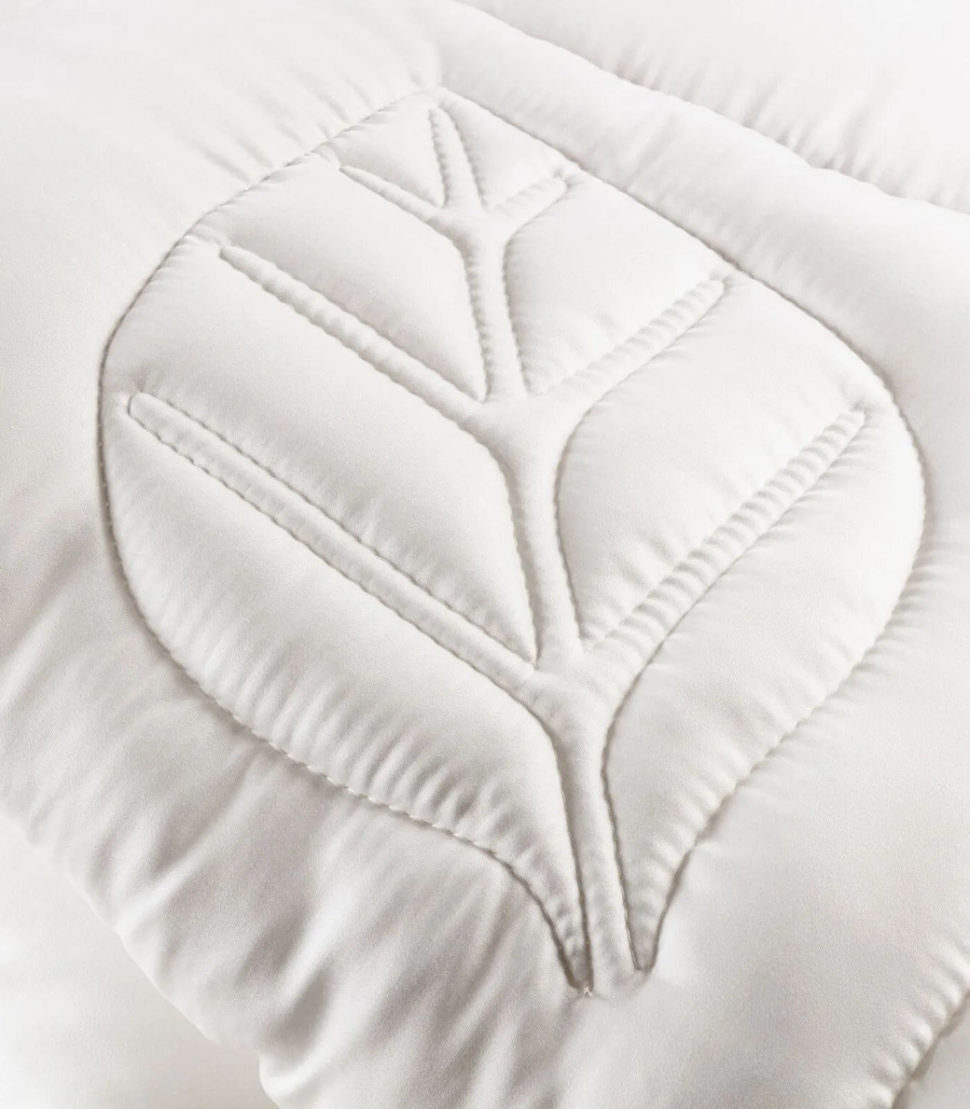 Outlet Super Soft Light Dekbed - Zacht Zomerdekbed met Tencel Dekbedden