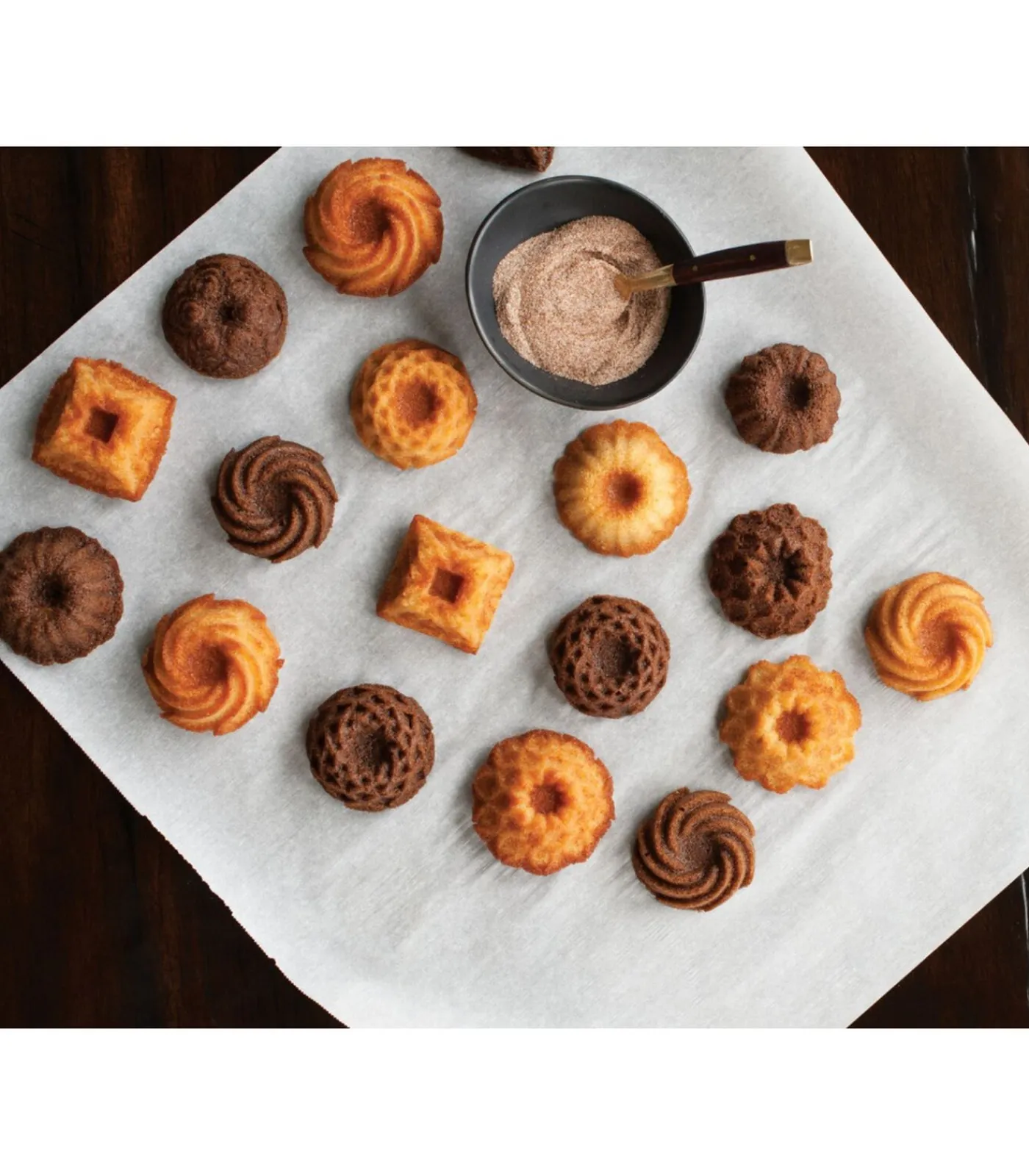 Outlet Tulband Bakvorm Bundt Charms - 12 stuks Bakken