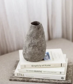 Best Vaas 14,5xH22cm antraciet Cave Vazen