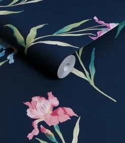 Hot Vliesbehang Hawling Irises Wanddecoratie