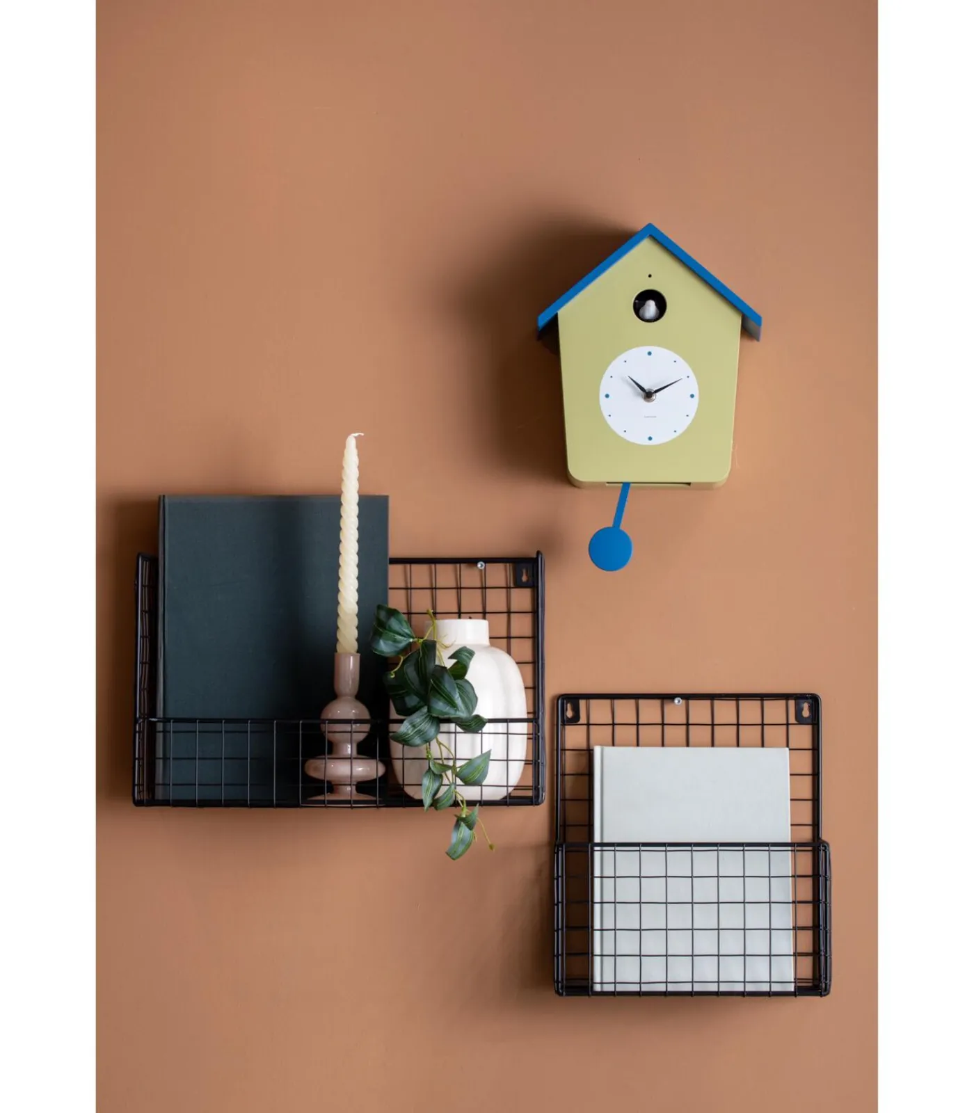 Wandklok Cuckoo Light - Theegroen - 23x10.5x26.4cm Klokken