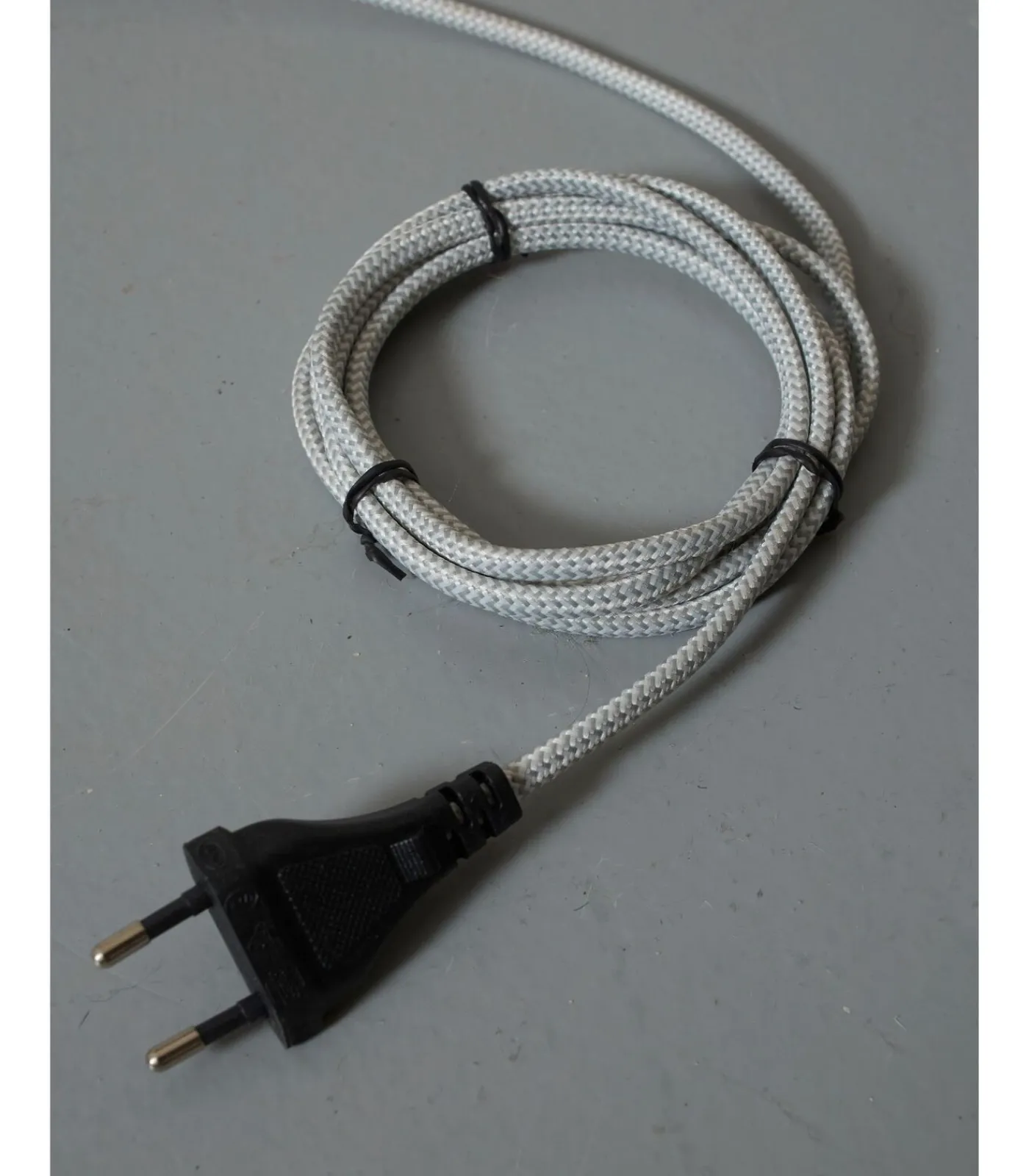 Online Wandlamp Montreux - Grijs - 10.5x21.5x18cm Muurverlichting