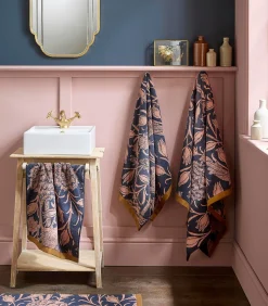 Outlet Wild Tulip Badlaken 100x150cm Handdoeken