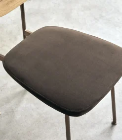 New Yutapi - Eiken stoel brown Stoelen